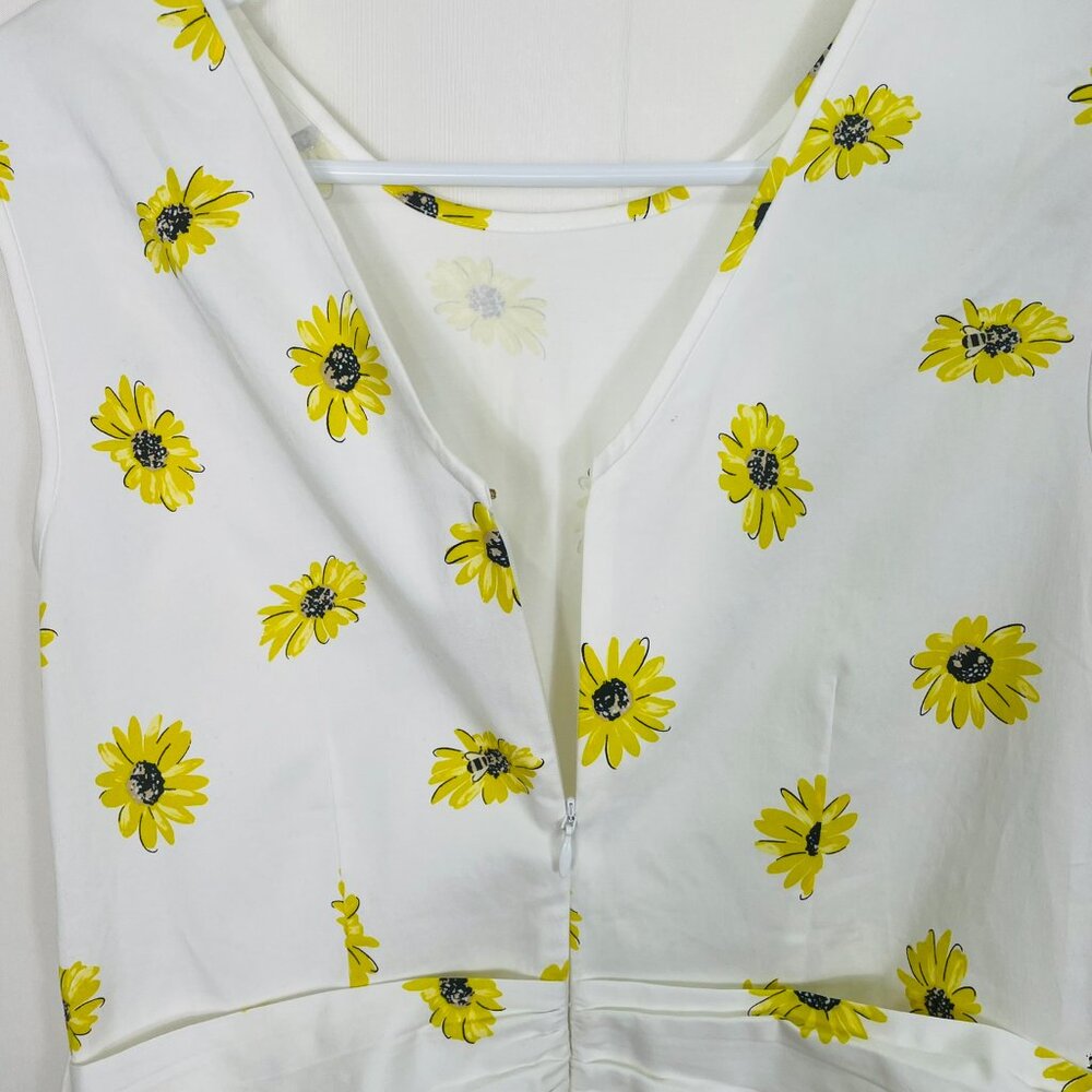 Kate Spade Daisy Dot Bow Peplum Top Old Money Size 4 WORN ONCE - Picture 8 of 11